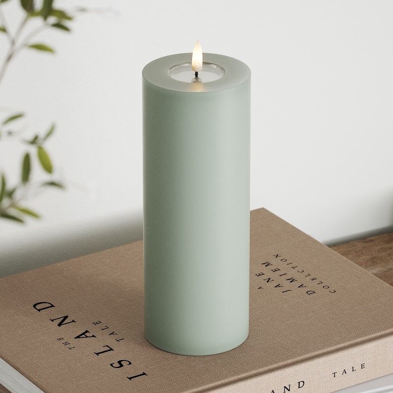 Deluxe Homeart LED blokové světlo Ø 7,5 x 20 cm Šalvějově zelená