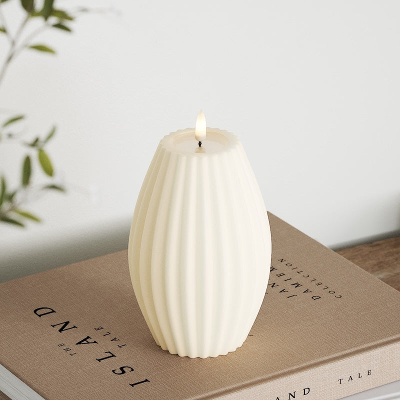 Deluxe Homeart LEDs Vela canelada D 10 x A 15 cm Creme